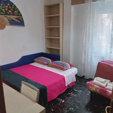 Homebetty Vado Ligure Exteriér fotografie